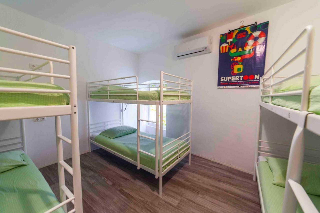 Hostel Mare 希贝尼克 外观 照片